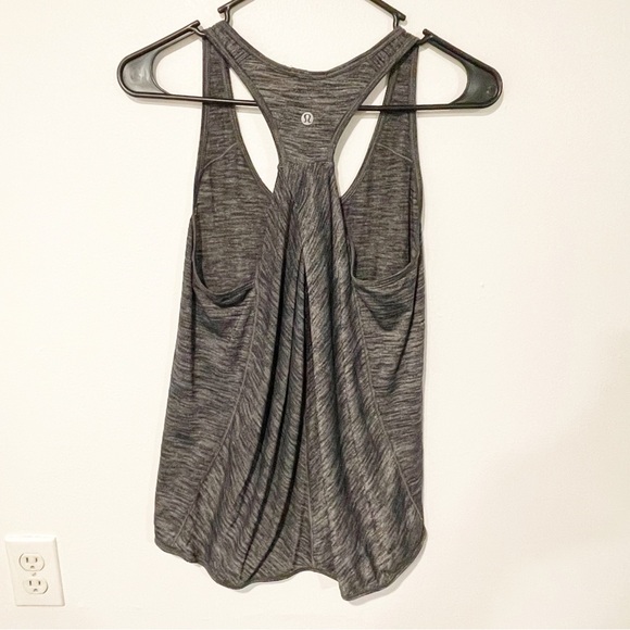 Lululemon Size 10 Grey Essential Tank Athletic Workout - Picture 5 of 5